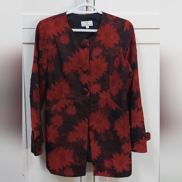 Current brocade floral jacket - Picture 5 of 9